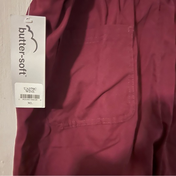 Wine Buttersoft scrub pants size XL. NWT. Never worn. - Picture 4 of 8